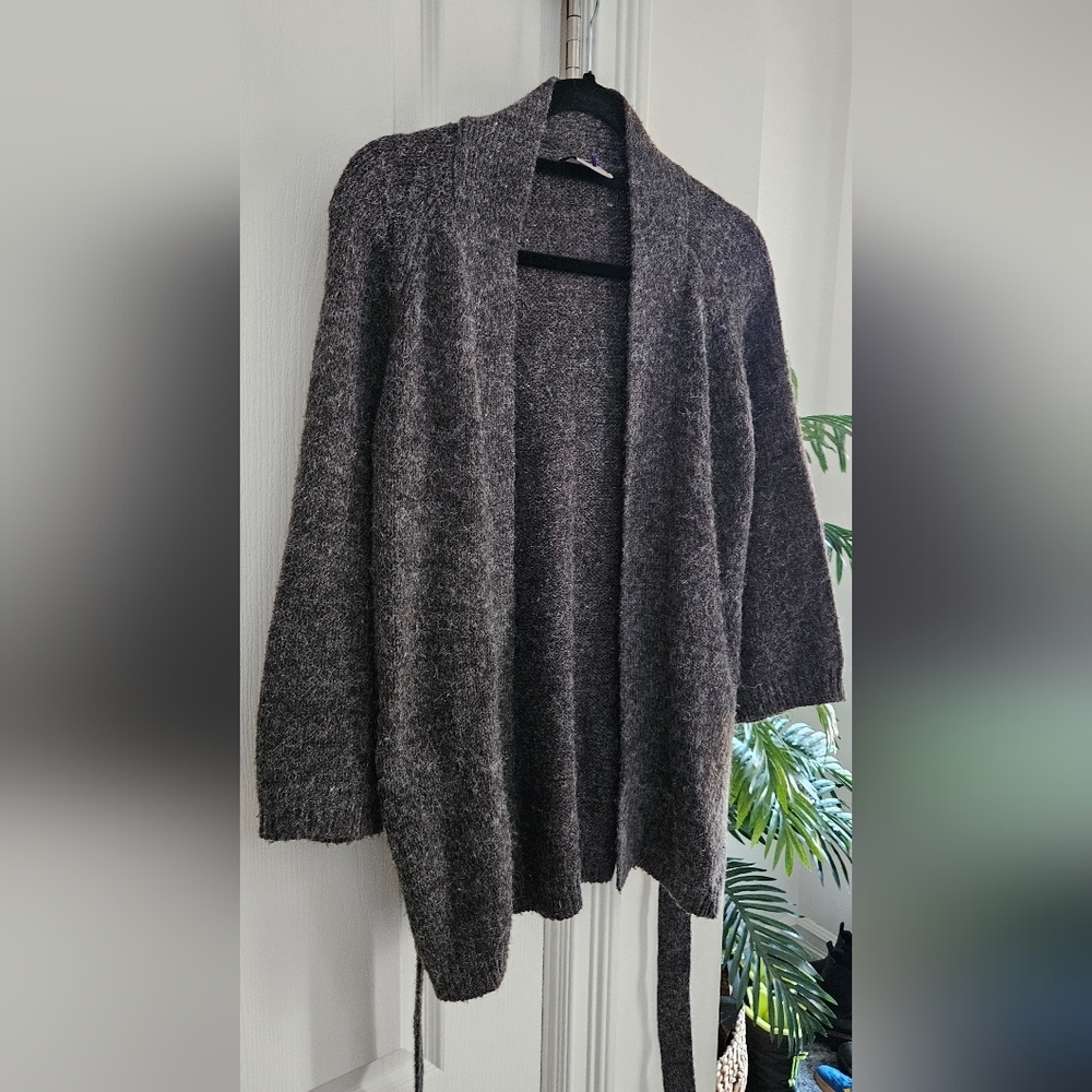 Vero Moda Fuzzy Cozy Gray Women's Sweater